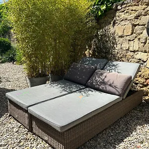 Un Petit Coin De Paradis Avec Piscine Et Parking Bed & Breakfast